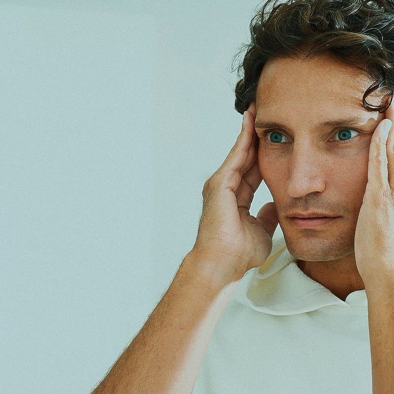 L’Emulsione Contorno Occhi: innovazione e benessere per l’uomo firmata Hedonista